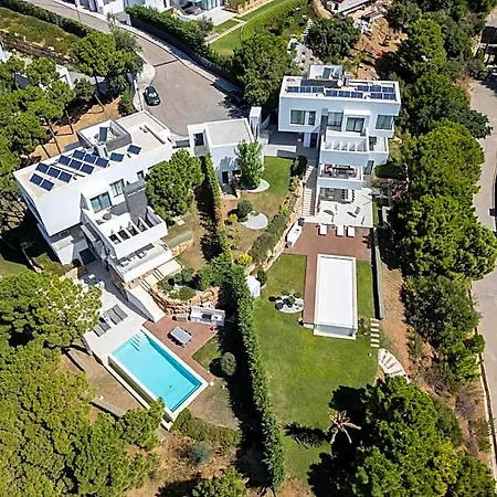 Eagle 4* بينهافيس